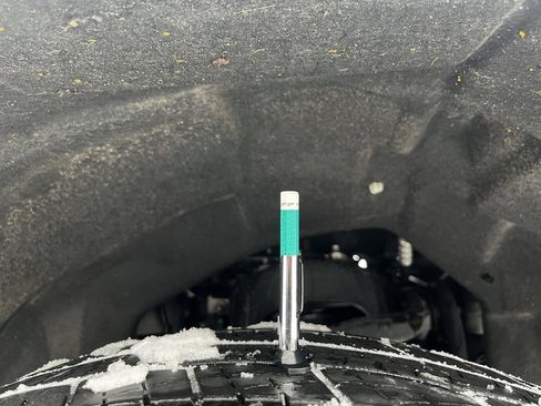 Used 2023 Ford F150 Lightning Platinum image 42