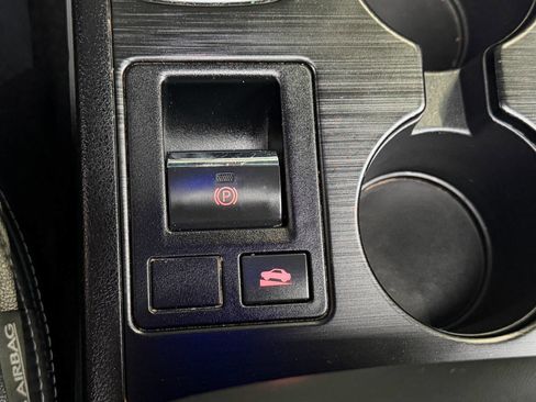 Used 2015 Subaru Legacy 2.5i Limited image 55