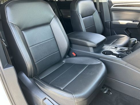 Used 2021 Volkswagen Atlas SE FWD image 8