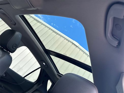 Used 2019 Chevrolet Equinox Premier image 33