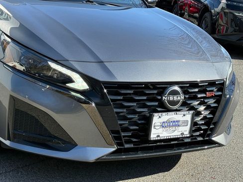 Used 2023 Nissan Altima 2.5 SR image 8