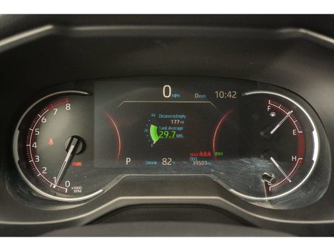 Used 2025 Toyota RAV4 XLE AWD/4WD image 22