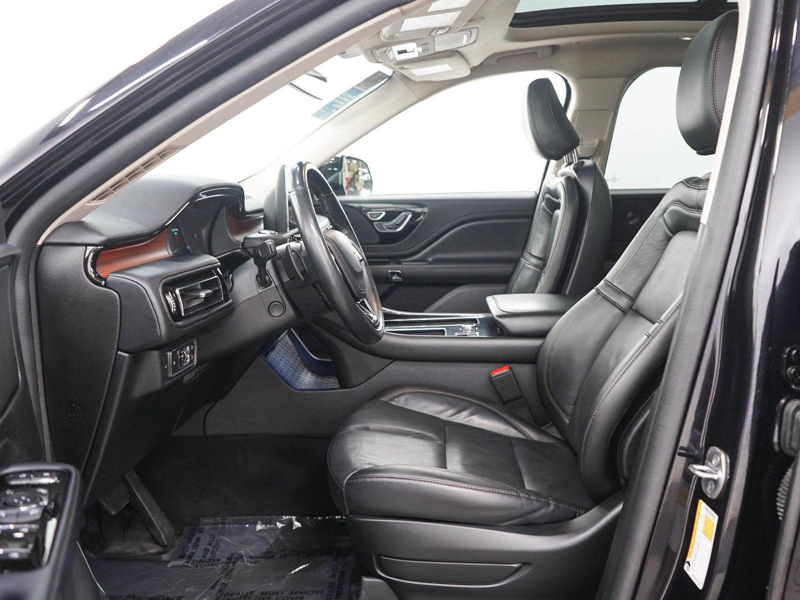 Used 2023 Lincoln Aviator Reserve w/ Equipment Group 201A AWD/4WD image 25