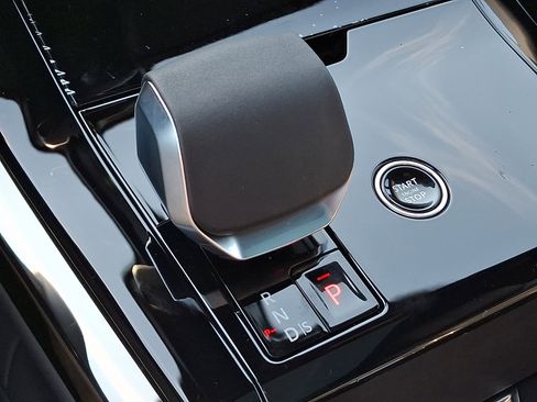 New 2026 Land Rover Range Rover Sport SE AWD/4WD image 13
