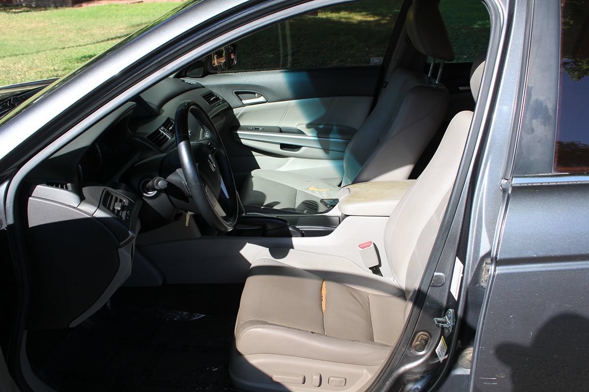 Used 2010 Honda Accord EX-L image 8