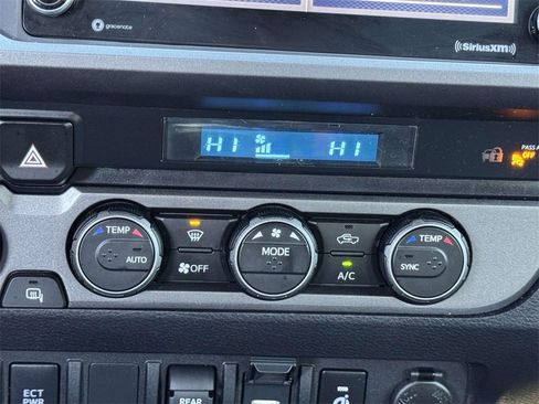 Used 2023 Toyota Tacoma TRD Sport image 5