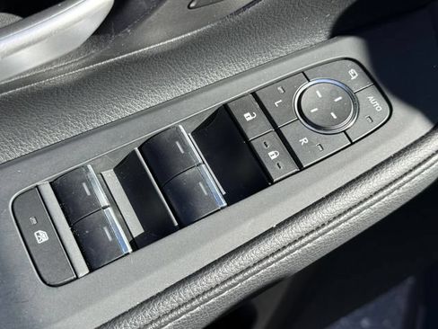 Used 2024 Toyota Grand Highlander AWD image 40