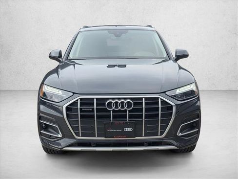 Certified 2023 Audi Q5 2.0T Premium w/ Convenience Package image 2