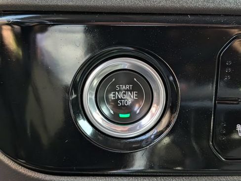 Used 2022 Chevrolet Silverado 1500 LT RWD image 19