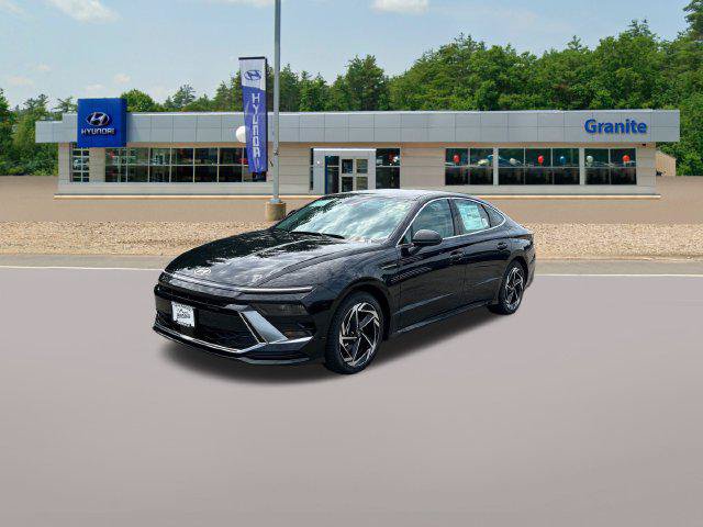 New 2026 Hyundai Sonata SEL FWD image 2