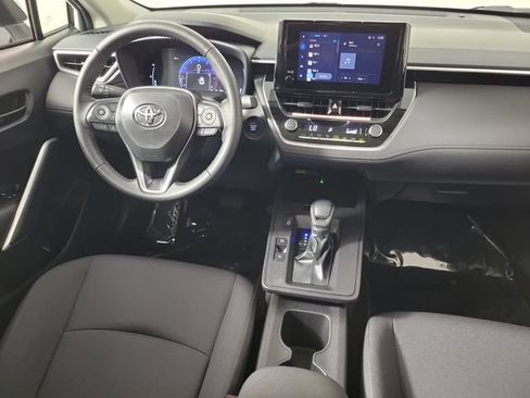 Used 2026 Toyota Corolla Cross LE w/ Moonroof Package FWD image 15