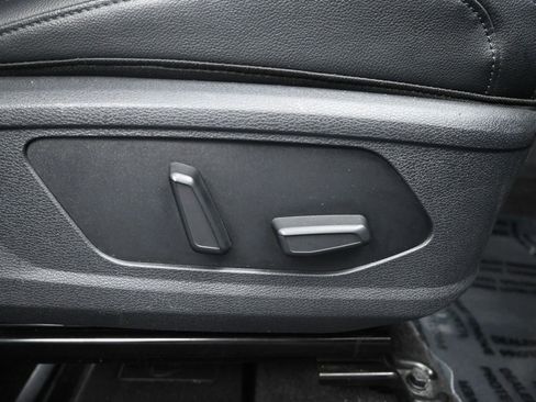 Used 2023 Kia Sportage SX image 12