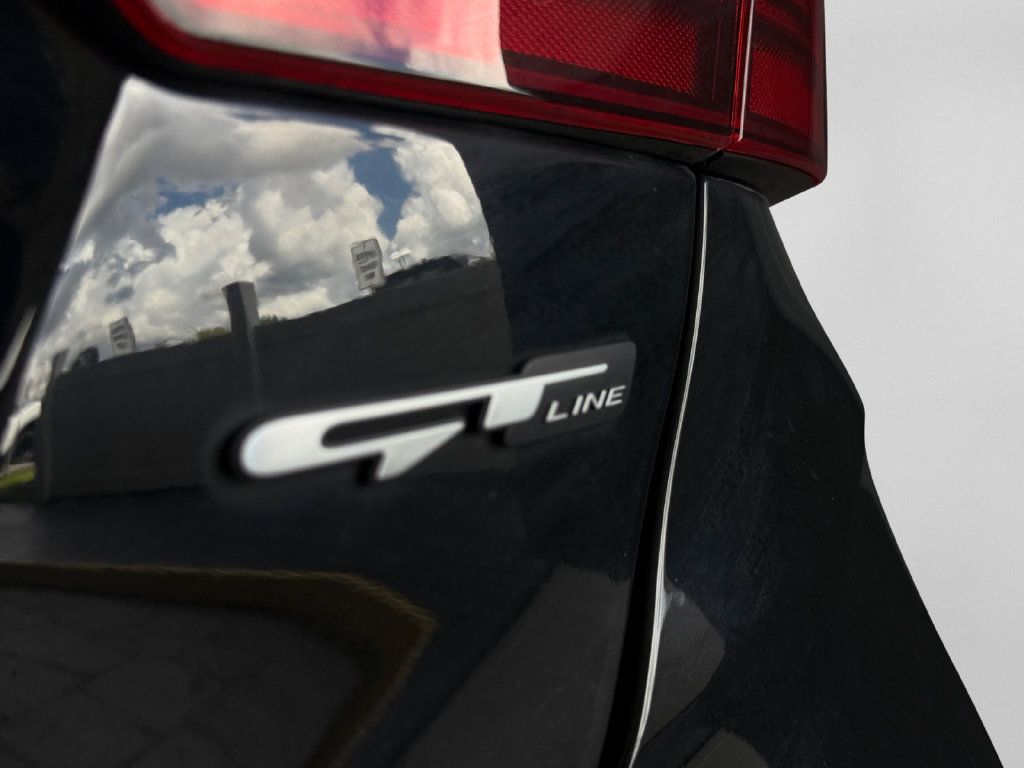 Used 2023 Kia Forte GT-Line w/ GT-Line Premium Package FWD image 29