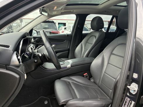 Certified 2021 Mercedes-Benz GLC 300 4MATIC w/ Premium Package image 6