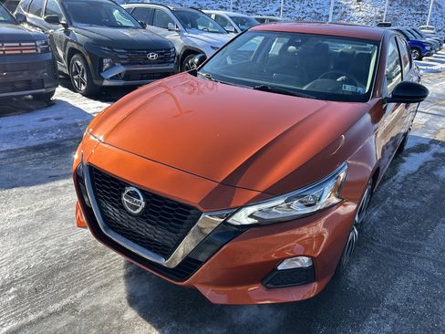 Used 2022 Nissan Altima 2.5 SR image 17