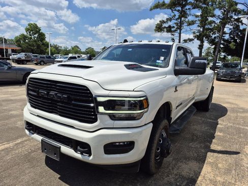 Used 2024 RAM 3500 Laramie w/ Night Edition AWD/4WD image 1