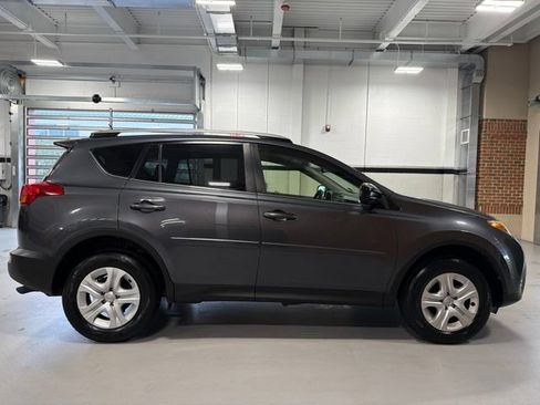 Used 2015 Toyota RAV4 LE FWD image 8