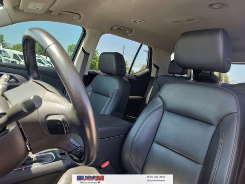 Used 2020 Chevrolet Traverse LT w/ LT Premium Package AWD/4WD image 16