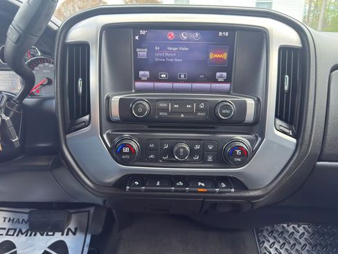 Used 2014 GMC Sierra 1500 SLE w/ SLE Value Package AWD/4WD image 27