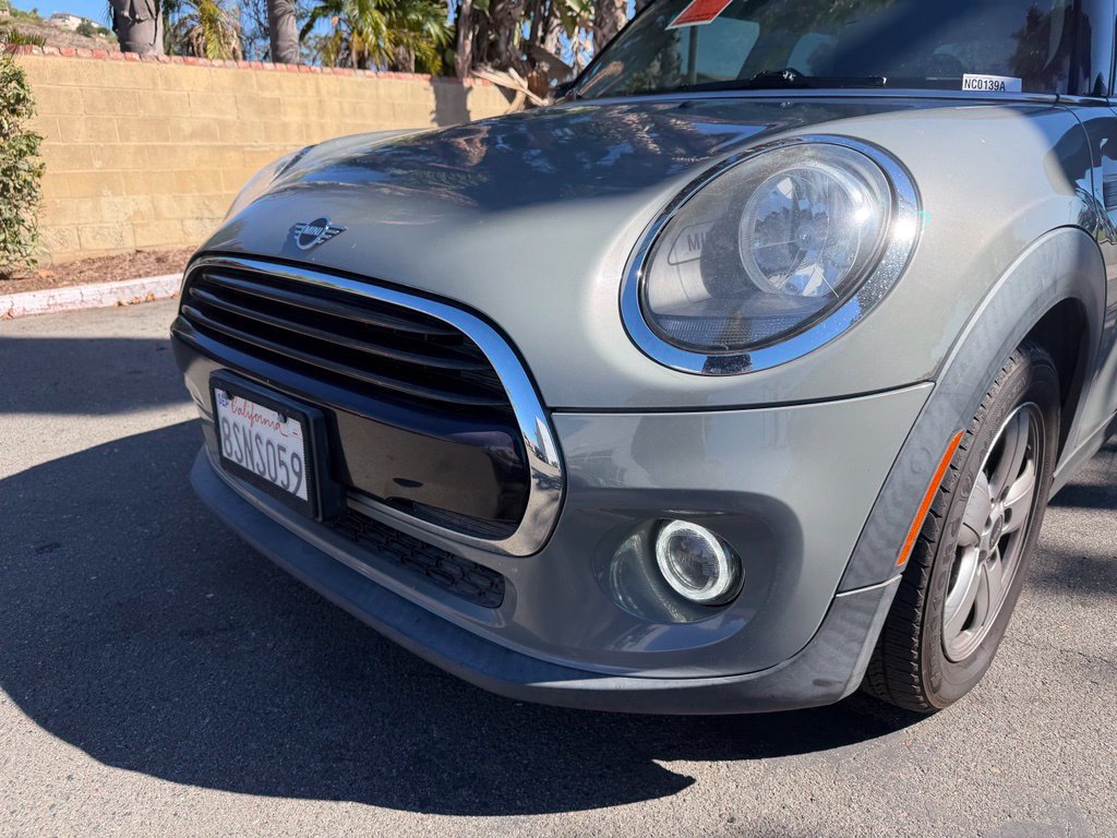 Used 2021 MINI Cooper 4-Door Hardtop FWD image 5