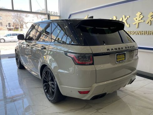 Used 2019 Land Rover Range Rover Sport HSE Dynamic AWD/4WD image 4