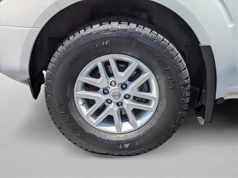Used 2019 Nissan Frontier SV AWD/4WD image 23