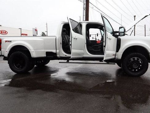 Used 2026 Ford F450 Platinum w/ FX4 Off-Road Package image 36