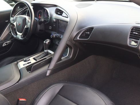 Used 2018 Chevrolet Corvette Stingray Coupe w/ Battery Protection Package image 15