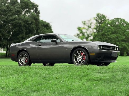 Used 2017 Dodge Challenger GT w/ Driver Convenience Group AWD/4WD image 6