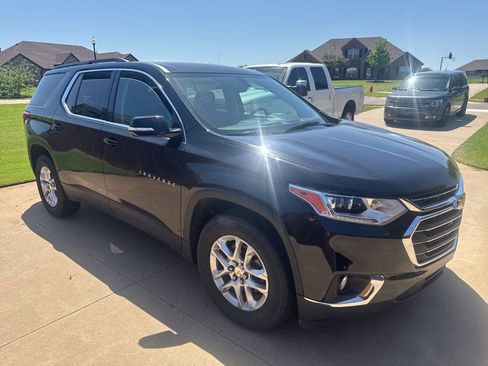 Used 2019 Chevrolet Traverse LT AWD/4WD image 1