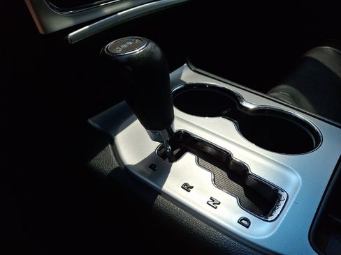 Used 2011 Jeep Grand Cherokee 70th Anniversary AWD/4WD image 15