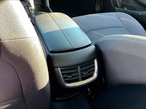 Used 2024 Chevrolet Malibu LT image 10