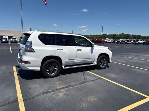 Used 2017 Lexus GX 460 Premium w/ Premium Package AWD/4WD image 11