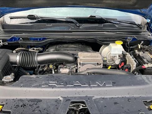 Used 2021 RAM 1500 Laramie w/ Sport Appearance Package AWD/4WD image 30