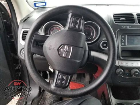 Used 2020 Dodge Journey SE w/ Blacktop Package image 8