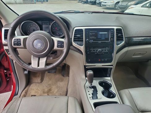Used 2013 Jeep Grand Cherokee Laredo RWD image 15