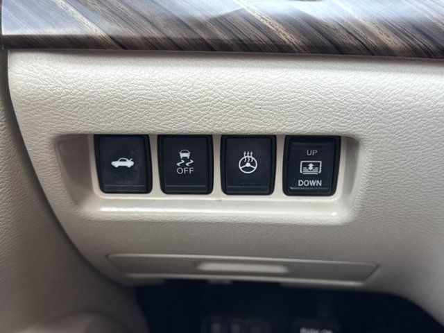 Used 2018 Nissan Maxima Platinum FWD image 22