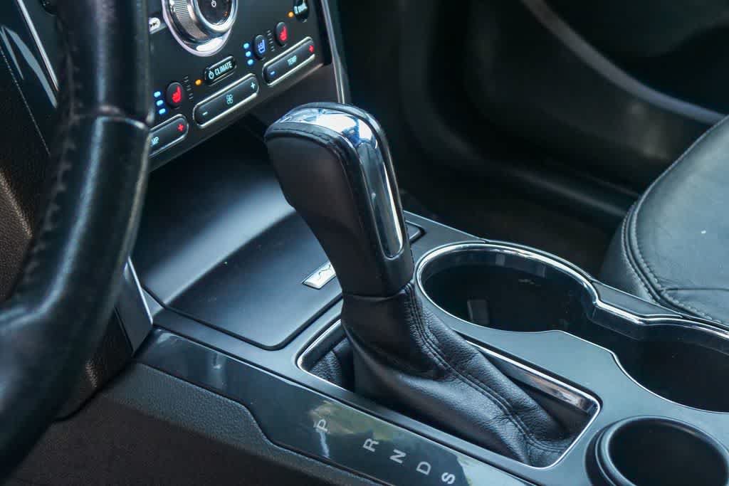Used 2017 Ford Explorer Limited w/ Equipment Group 301A FWD image 18