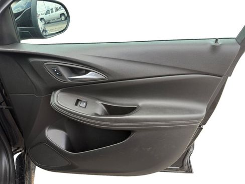 Used 2025 Buick Encore GX Preferred FWD image 24