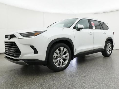 New 2026 Toyota Grand Highlander Limited image 17