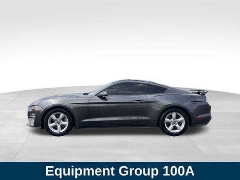 Used 2019 Ford Mustang Coupe RWD image 2