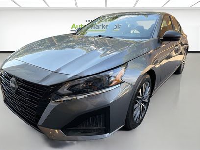 Used 2025 Nissan Altima 2.5 SV