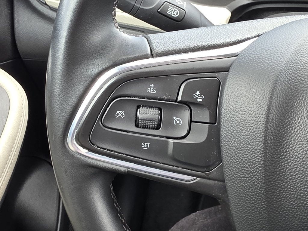 Certified 2024 Buick Encore GX Sport Touring FWD image 27