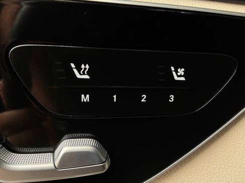 Used 2023 Mercedes-Benz C 300 4MATIC Sedan w/ Exclusive Trim Package image 24