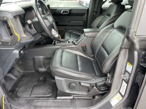 Used 2024 Ford Bronco Badlands AWD/4WD image 16