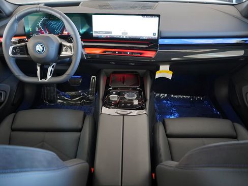 New 2026 BMW 550e xDrive image 14