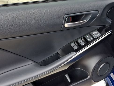 Used 2025 Lexus IS 350 F Sport RWD image 12