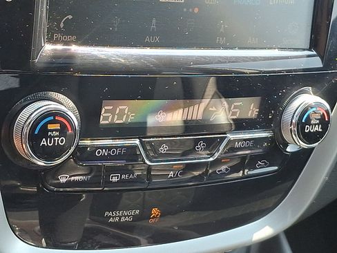 Used 2019 Nissan Murano Platinum w/ Cargo Package AWD/4WD image 16