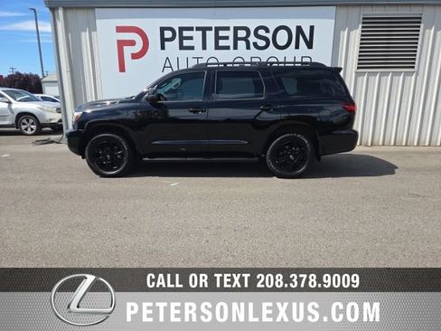 Used 2022 Toyota Sequoia TRD Sport AWD/4WD image 7