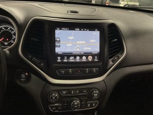 Used 2015 Jeep Cherokee Limited w/ Luxury Group AWD/4WD image 26